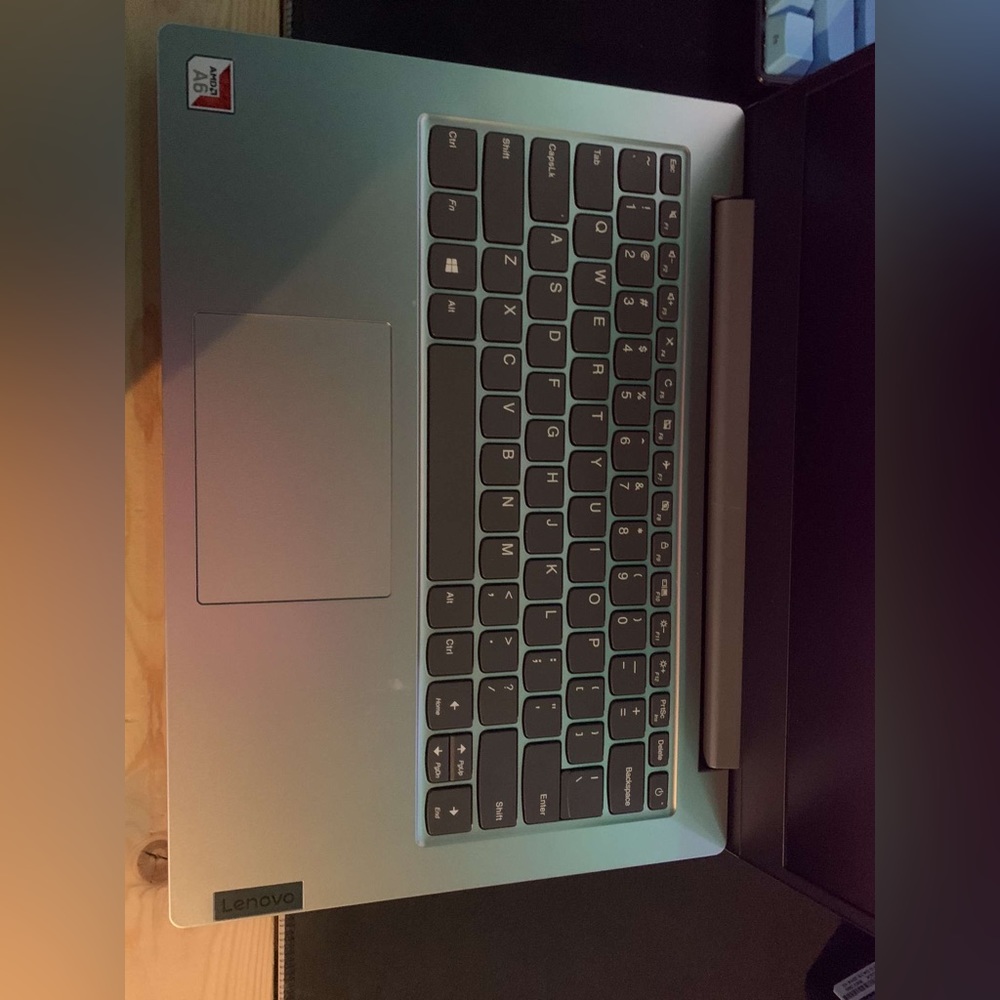 Lenovo IdeaPad Slim